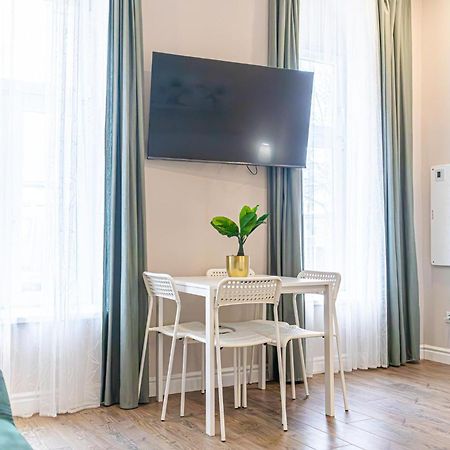 Stylish Studio Apartment Wiener Stadthalle Eksteriør bilde